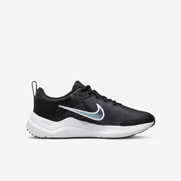 Nike Downshifter 12 Older Road Dječje Tenisice Za Trčanje Crne Tamno Sive Bijele | NK169DZR