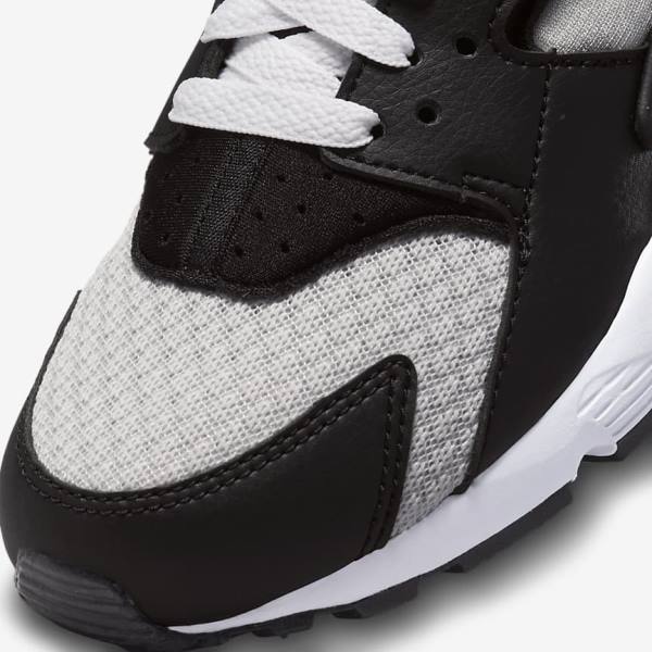 Nike Huarache Run Older Dječje Tenisice Crne Sive Bijele Crvene | NK184DBR