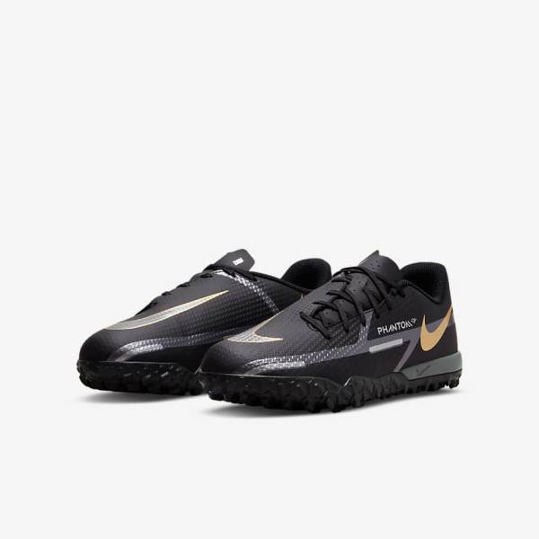 Nike Jr. Phantom GT2 Academy TF Older Turf Dječje Tenisice Za Nogomet Crne Metalne Zlatne Tamno Sive Metalne Tamno Sive | NK809CJH