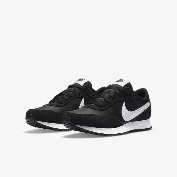 Nike MD Valiant Older Dječje Tenisice Crne Bijele | NK172SEI