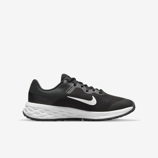 Nike Revolution 6 Older Road Dječje Tenisice Za Trčanje Crne Tamno Sive Bijele | NK253WOS