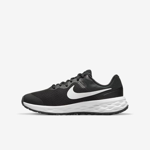 Nike Revolution 6 Older Road Dječje Tenisice Za Trčanje Crne Tamno Sive Bijele | NK253WOS