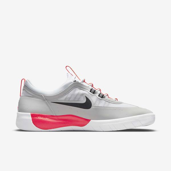 Nike SB Nyjah Free 2 Ženske Skate Tenisice Sive Bijele Svijetlo Crvene Crne | NK381IDW