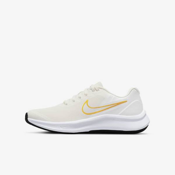 Nike Star Runner 3 Older Road Dječje Tenisice Za Trčanje Bijele Zlatne Visebojne | NK649HYC